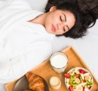 10 alimente care te ajută să ai un somn mai odihnitor