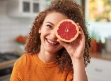 Grapefruitul roșu: beneficii pentru metabolism și sănătatea pielii Grapefruitul roșu: beneficii pentru metabolism și sănătatea pielii
